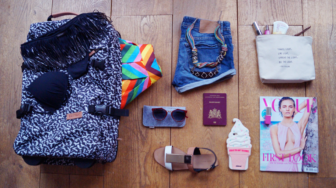Bag-at-You---Fashion-Blog---What-to-put-in-your-travel-bag